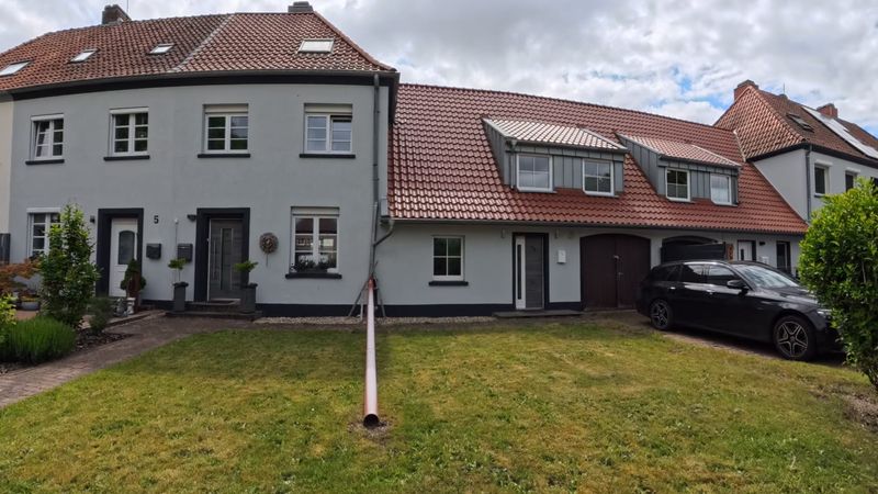 Exklusives Investment mit Ferienwohnung & vermietetem Reihenhaus in Weeze